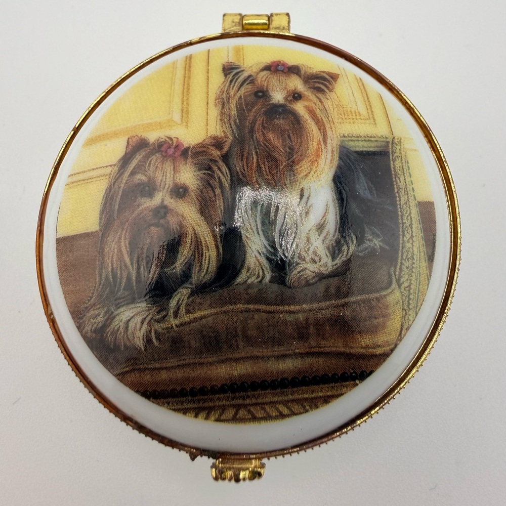 Willbee & Ward Pampered Pair Yorkie Trinket Box Patricia Bourque Gold - Picture 6 of 8